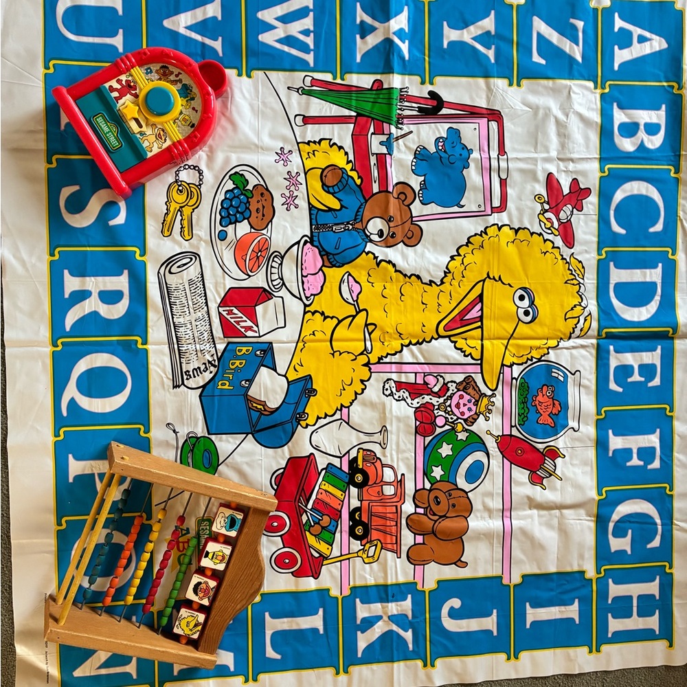 Vintage early 1990s Sesame Street play mat & toys - all working!